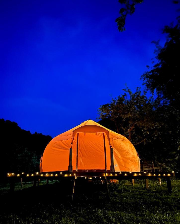 Hotel Flore'S Garden Glamping Bran  Exterior foto