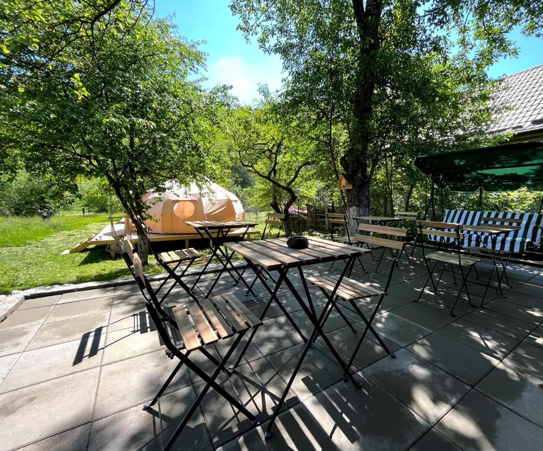 Hotel Flore'S Garden Glamping Bran  Exterior foto
