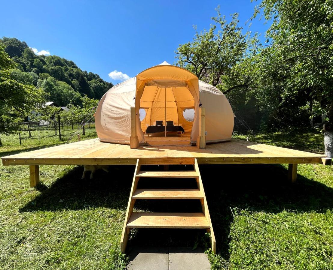 Hotel Flore'S Garden Glamping Bran  Exterior foto