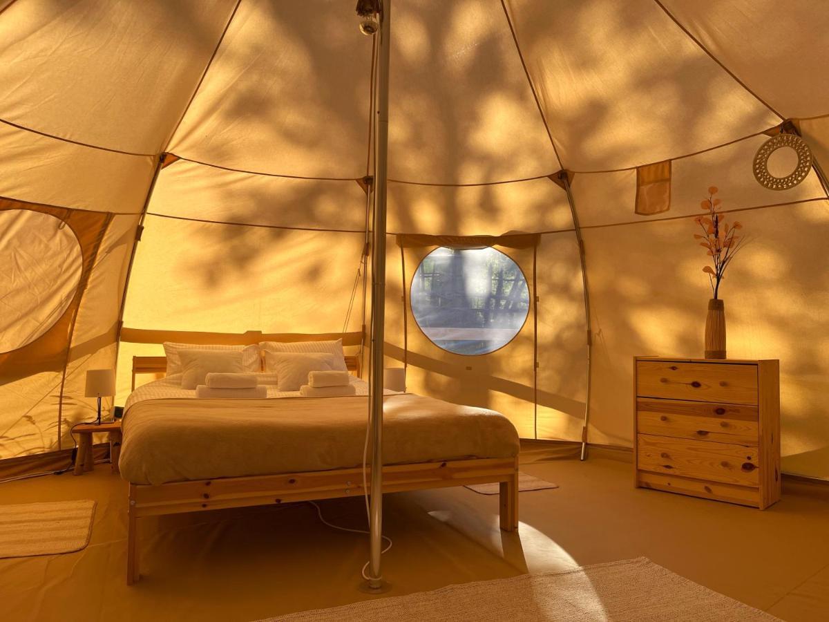 Hotel Flore'S Garden Glamping Bran  Exterior foto